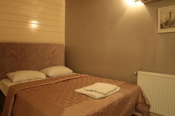 Hotel Eagles Budget Homes