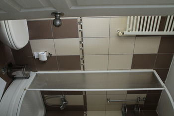 Hotel Eagles Budget Homes