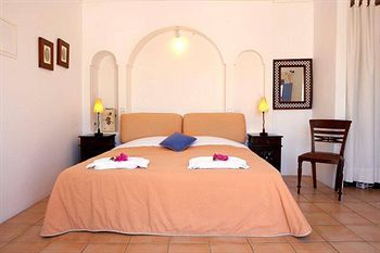 Aparthotel Meltemi Luxury Suites