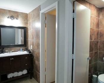 Hotel Rodeway Inn & Suites Downtown North