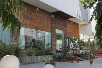 Keys Hotel The Aures