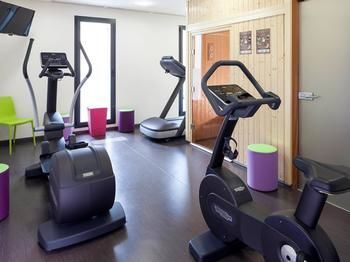 Hotel Ibis Styles Montbeliard Centre Velotte