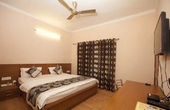 Hotel Oyo Sohna Road Extension