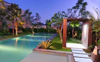 The Javana Royal Villas