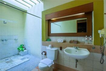 Hotel Mutiara Bali (deluxe)