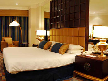 The Diplomat Radisson Blu Hotel, Residence & Spa