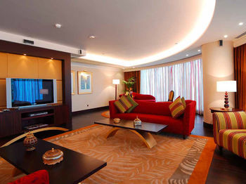 The Diplomat Radisson Blu Hotel, Residence & Spa