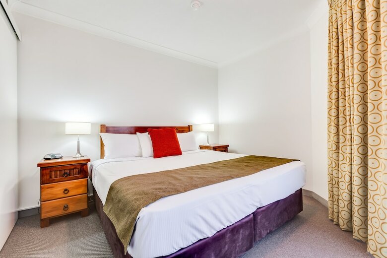 Hotel Central Hillcrest Apartments