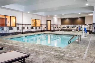 Hotel Comfort Inn & Suites