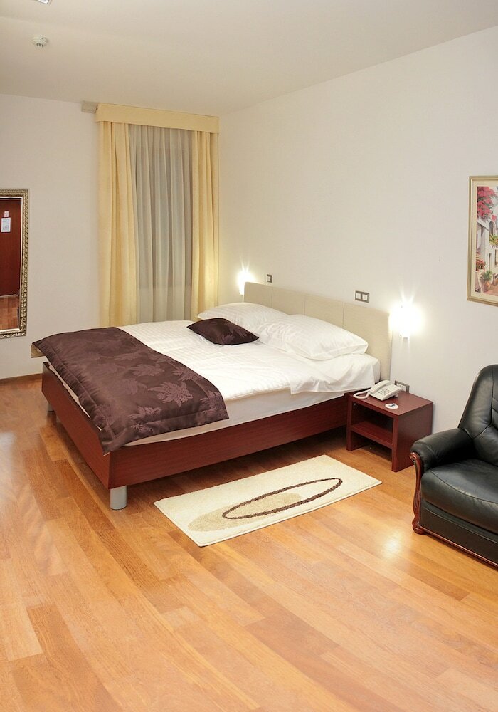 Hotel Monika