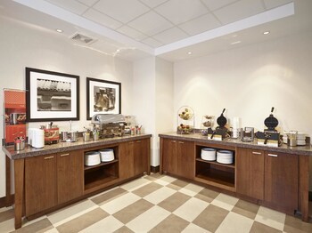 Hotel Homewood Suites By Hilton Halifax-downtown