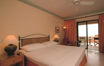 Apartamento Movenpick Resort And Spa Dead Sea