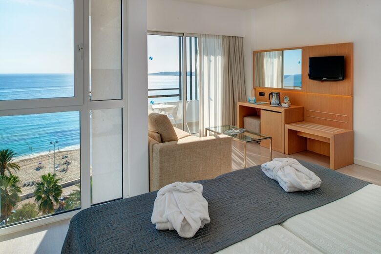 Cm Playa Del Moro Hotel