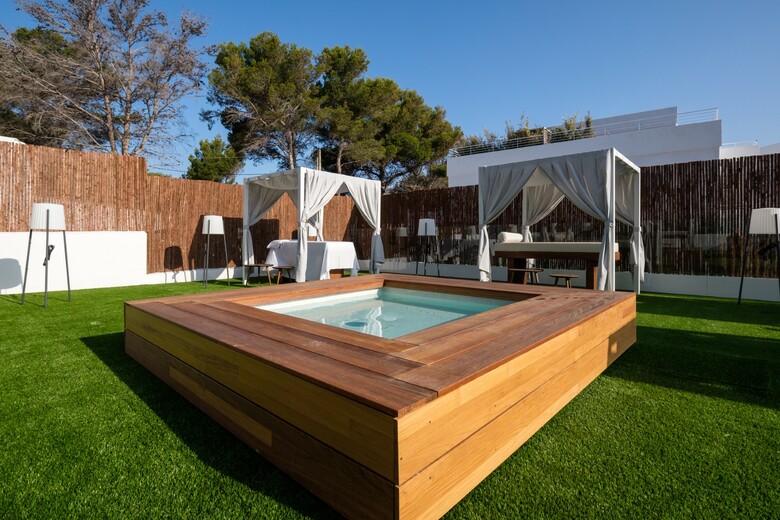 Apartamentos Paradise Beach