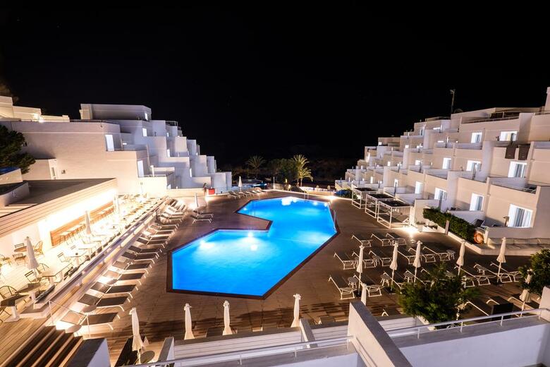 Apartamentos Paradise Beach