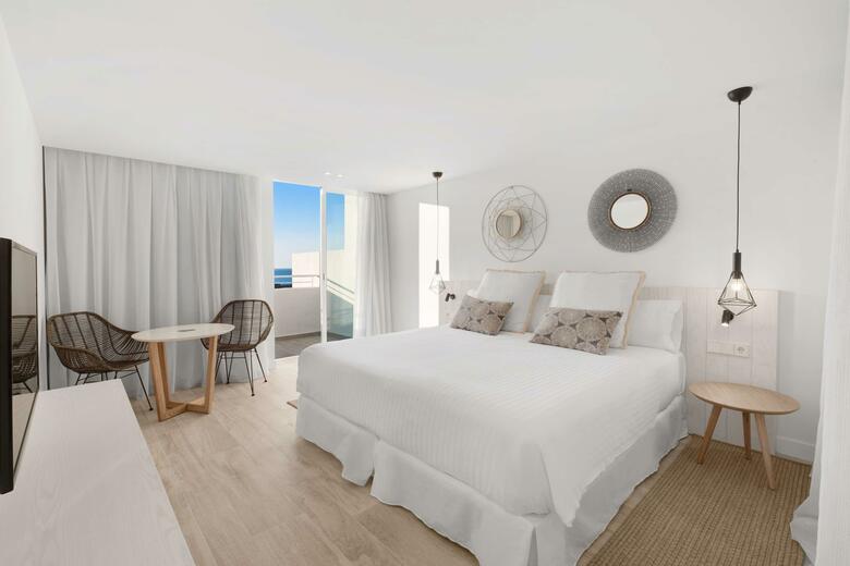 Apartamentos Paradise Beach