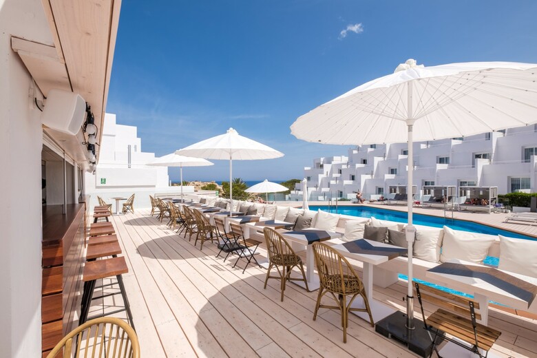 Apartamentos Paradise Beach