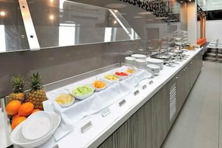 Central Sky Lounge Apartment Hotel