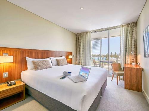 Hotel The Sebel Mandurah
