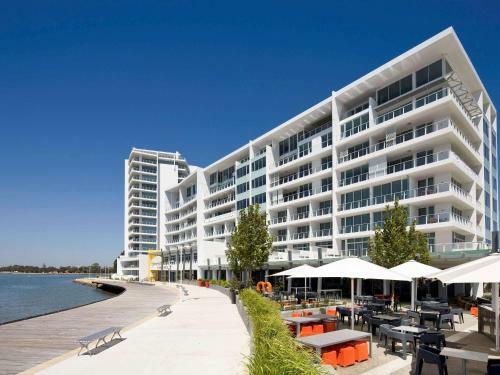 Hotel The Sebel Mandurah