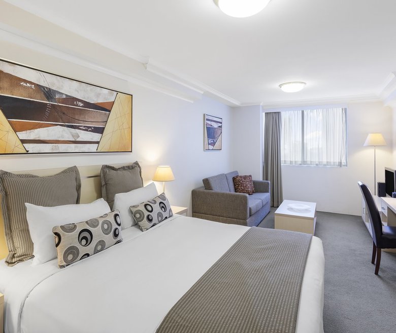 Hotel Regis On Castlereagh