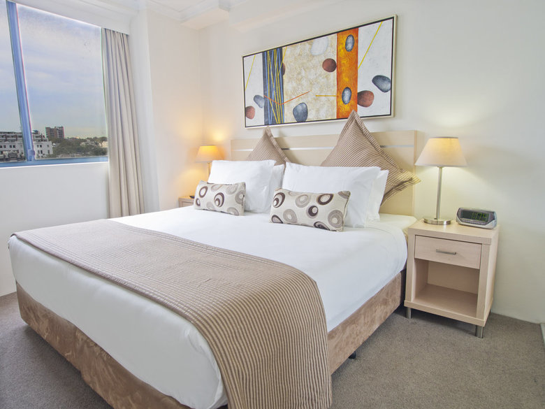 Hotel Regis On Castlereagh