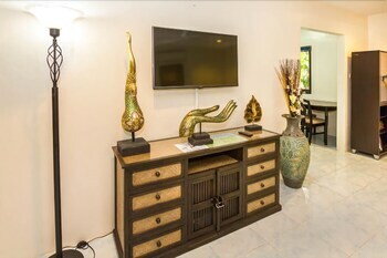 Baan Kanittha - 4 Bedrooms Private Pool Villa
