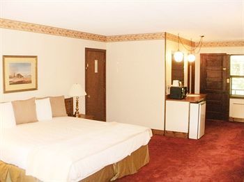 Hotel Brookside Resort By Fairbridge