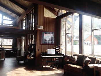 Hotel Brookside Resort By Fairbridge
