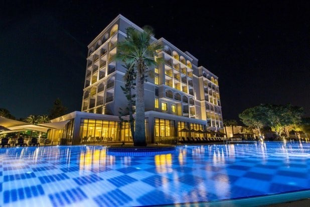 Hotel The Roxy Luxury Moon