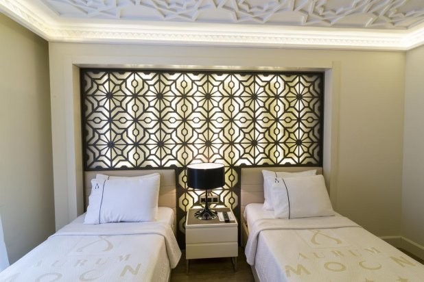 Hotel The Roxy Luxury Moon