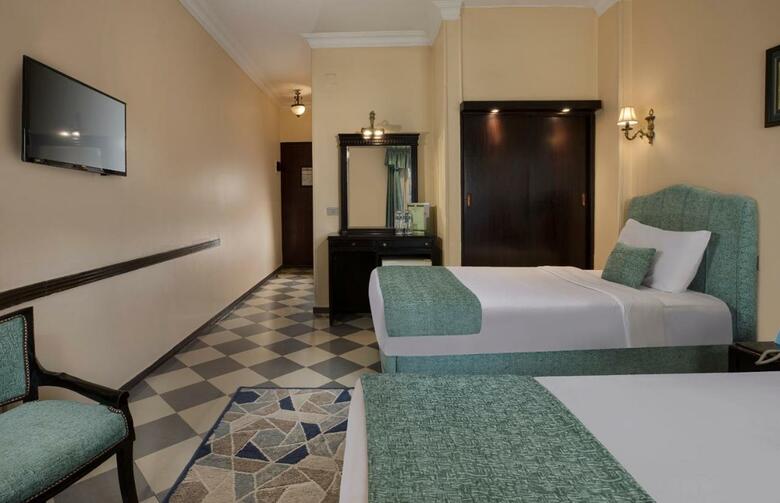 Hotel Holidays Express