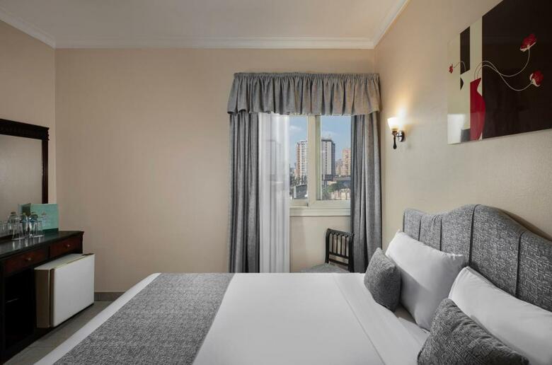 Hotel Holidays Express