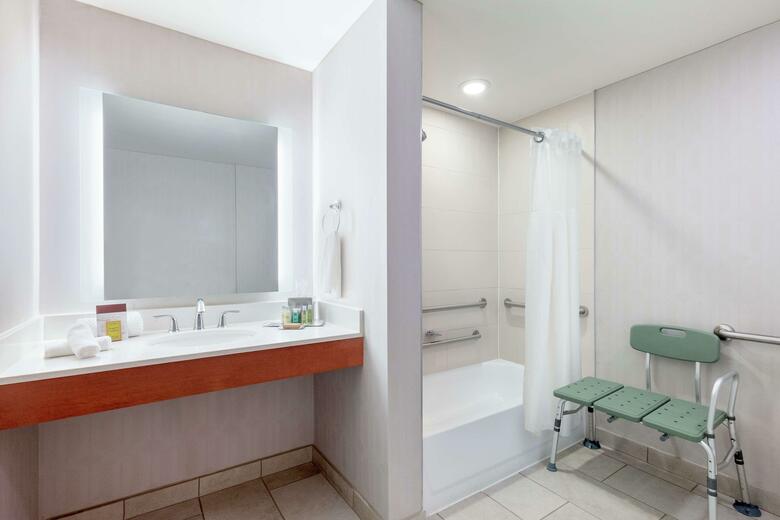 Doubletree Hotel Atlanta Airport