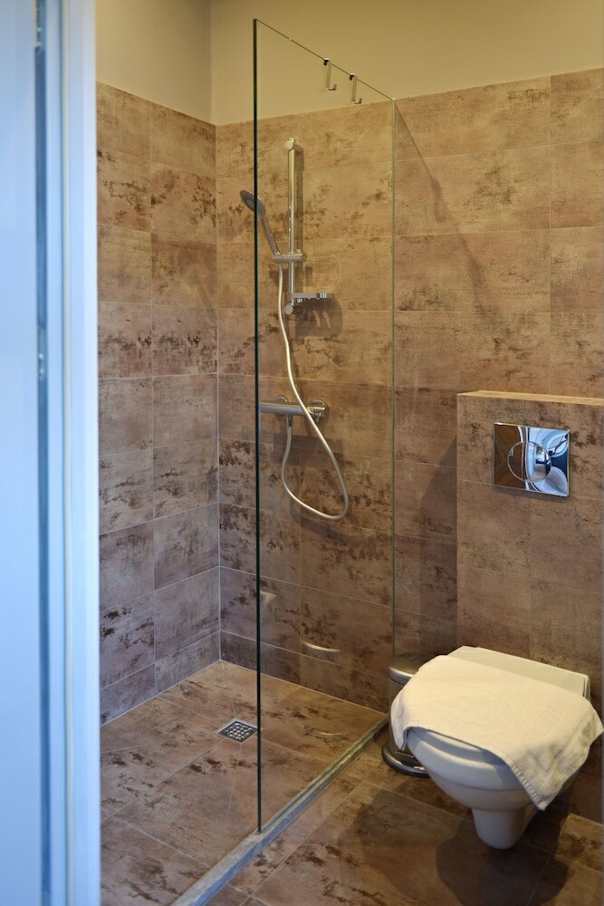 La Gioia Grey Stylish Apartments