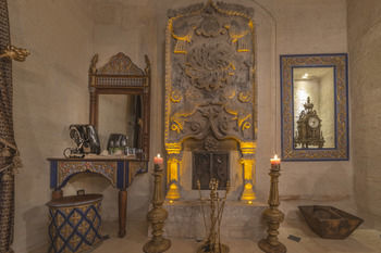 Hotel Elika Cave Suites