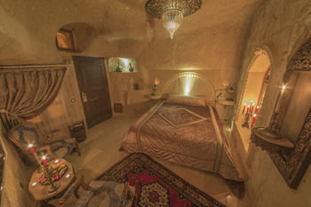 Hotel Elika Cave Suites