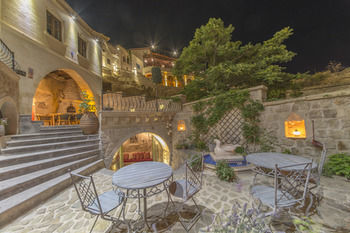 Hotel Elika Cave Suites