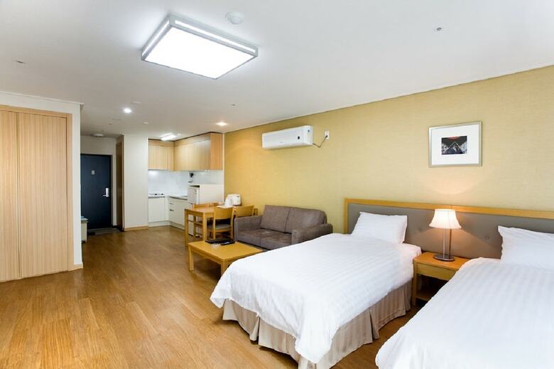 Hotel Mayhills Resort