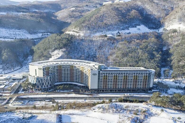 Hotel Mayhills Resort