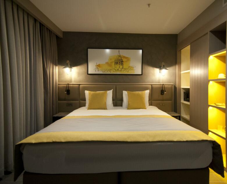 Perapolis Hotel