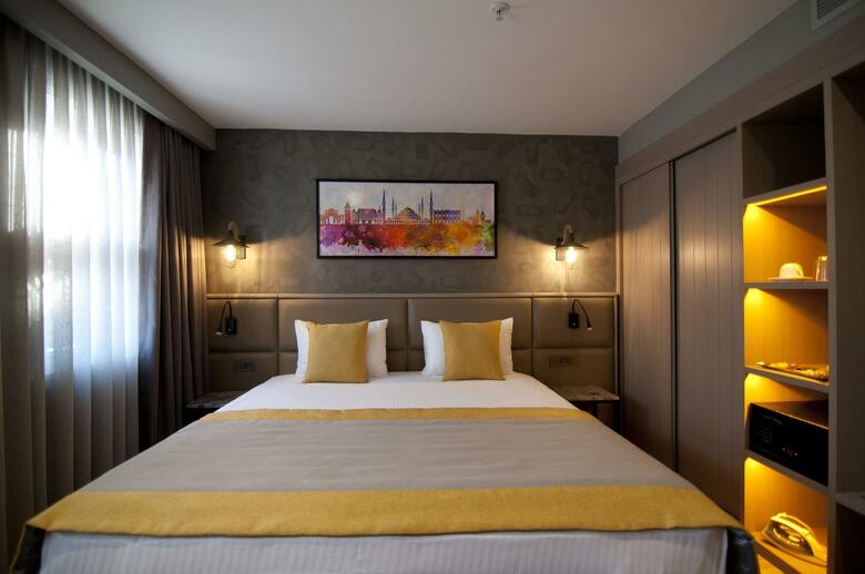 Perapolis Hotel