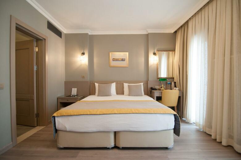 Perapolis Hotel