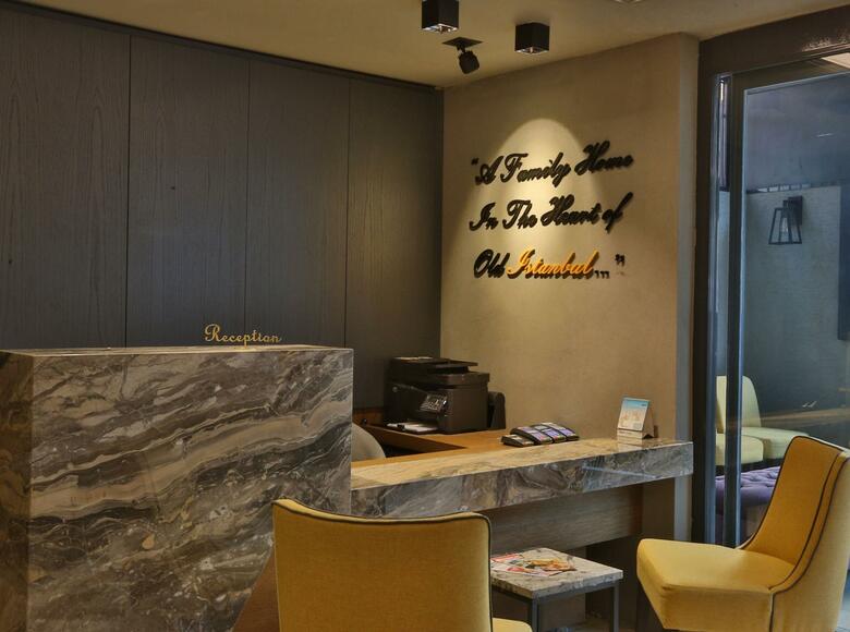 Perapolis Hotel
