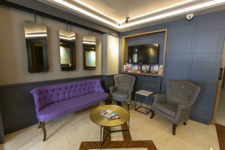 Perapolis Hotel