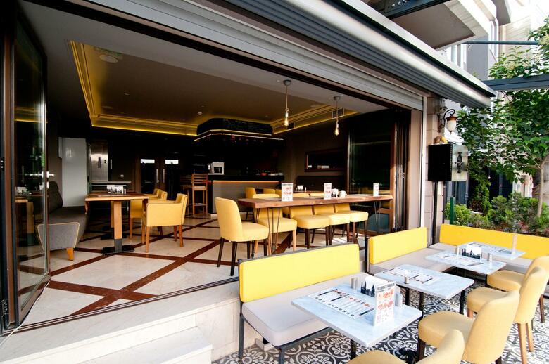 Perapolis Hotel