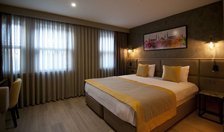 Perapolis Hotel