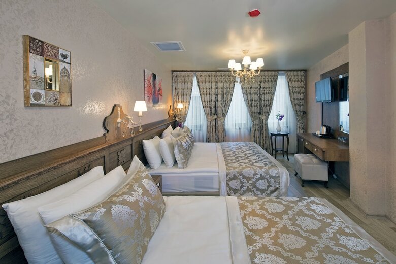 Perapolis Hotel