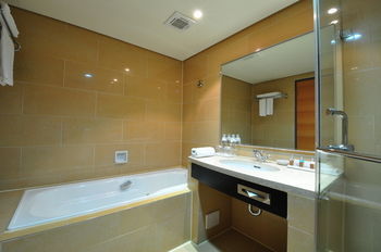 Forward Hotel