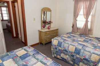 Hotel Oceanside Court By Kees Vacations